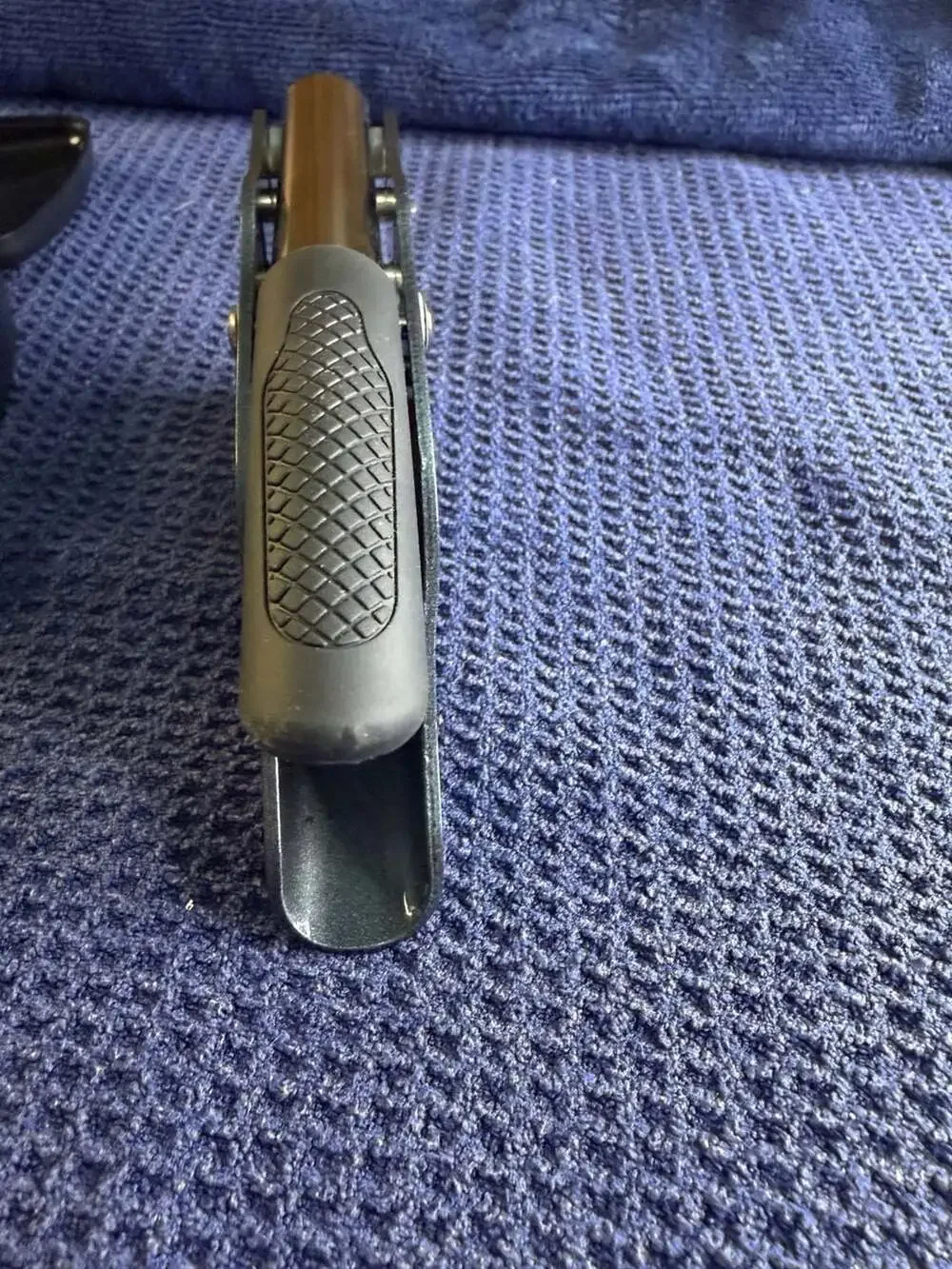 Shiny Model-EM Handheld Embosser Seal Press with Plastic Carrying Case